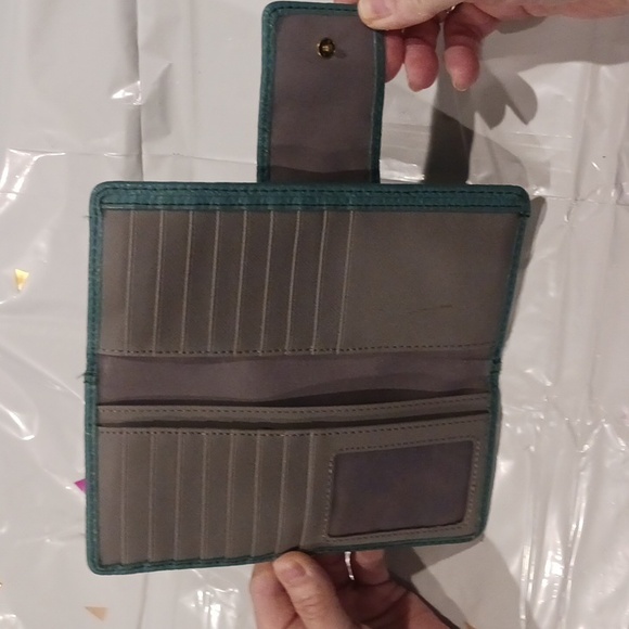 Wallet - Picture 2 of 5